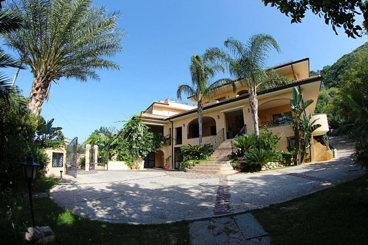 Hotel Cannamele Resort Паргелия Екстериор снимка